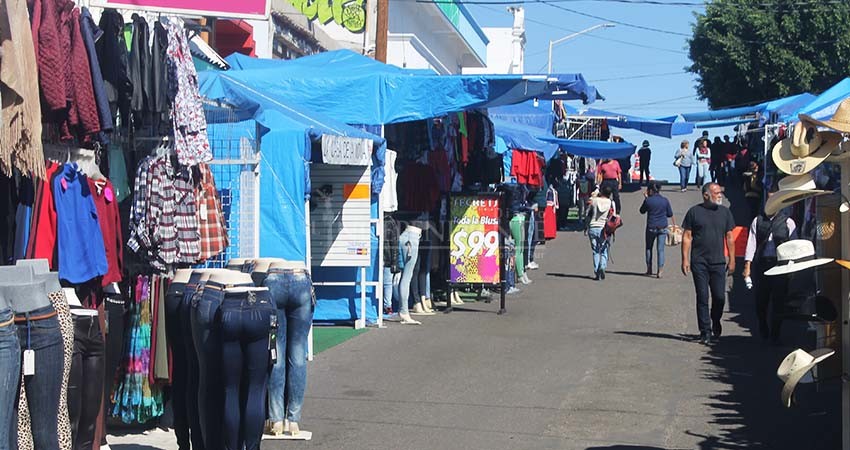 Tianguis navideño fue suspendido por rebrote de COVID en la zona centro