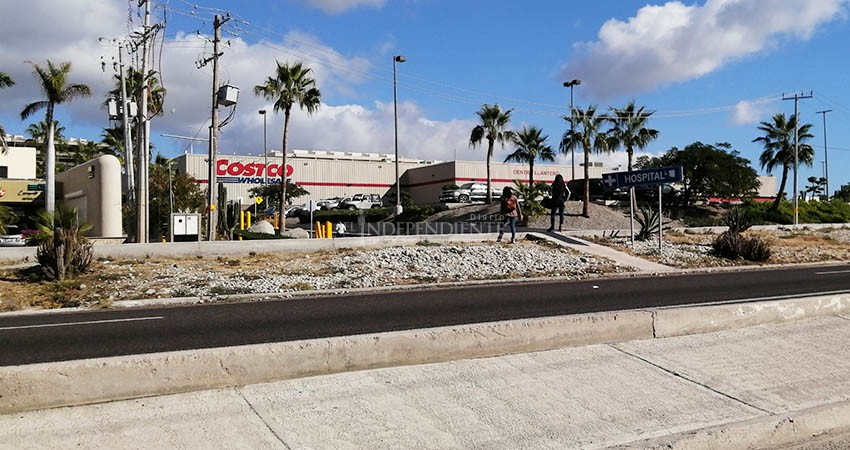 FOIS a favor del paso peatonal en El Tezal 