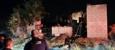 Incendio deja sin hogar a toda una familia en CSL