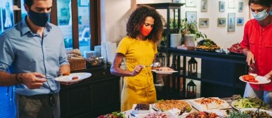 Tras prohibición de fiestas, emiten reglas para  convivios familiares por navidad