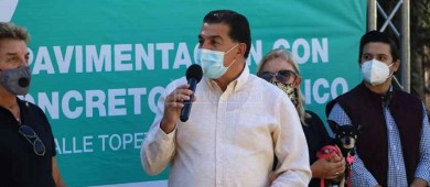 Ayto de La Paz da inicio a la obra de pavimentación de la Calle Topete en Todos Santos