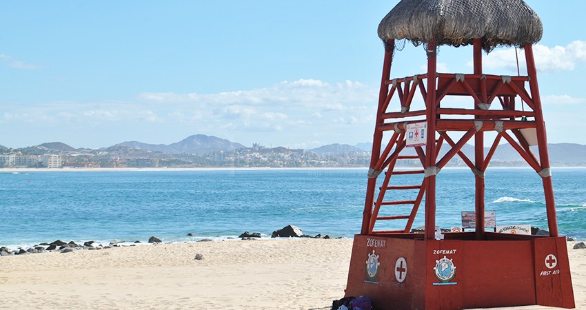 De momento no hay instrucciones para cierre de playas en Los Cabos  