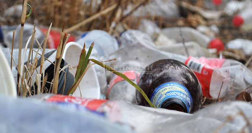 Denuncian nuevamente “basurero” provocado por chóferes en Costa Dorada