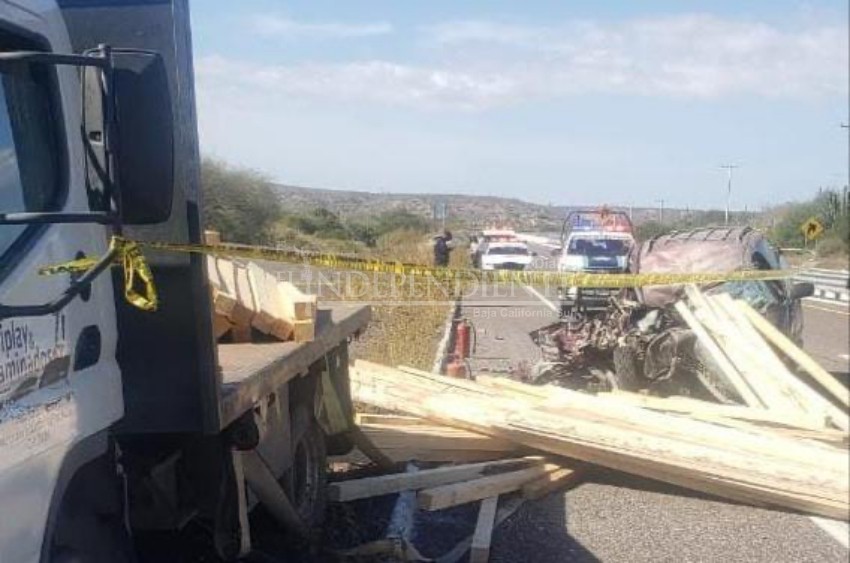 Dos muertos y dos heridos en accidente automovilístico