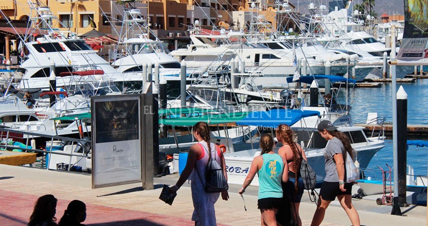 Turistas que dan positivo a prueba Covid no permanecen más de tres días en cuarentena