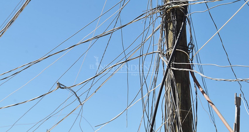 Se saturan tableros comunitarios de energía en La Ballena a causa de conexiones  