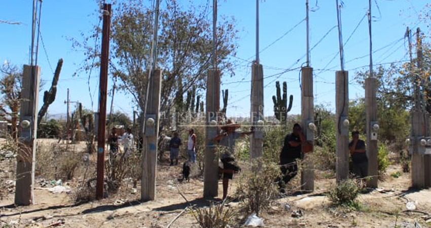 Denuncian vecinos de Caribe Bajo falta de energía eléctrica