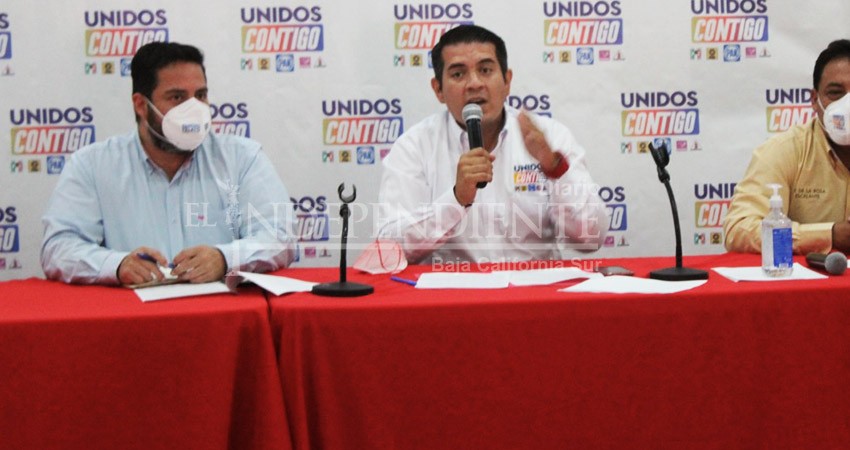 Víctor Castro sabe que está cayendo por su falta de responsabilidad: Unidos Contigo