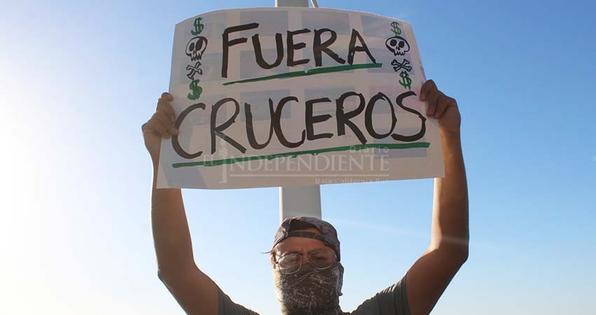 “No somos un estacionamiento”: Protestan ciudadanos por mega cruceros en La Paz