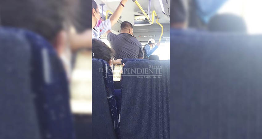 Reportan usuarios nulas medidas sanitarias en transporte público 