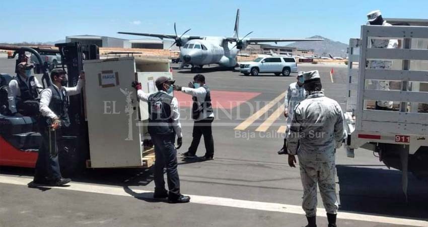 Arriba Fuerza Aérea Mexicana a Los Cabos con equipo para hospitales móviles  