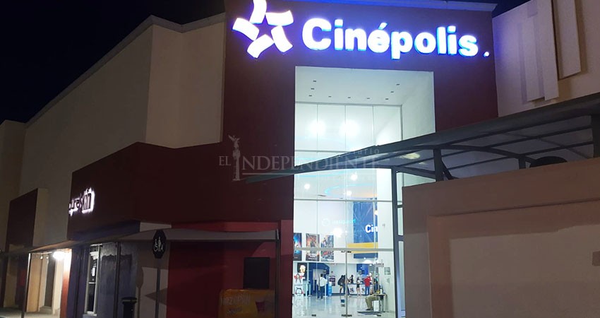 Ayuntamiento informa el cierre de cines, pero Coepris dice que sí están permitidos