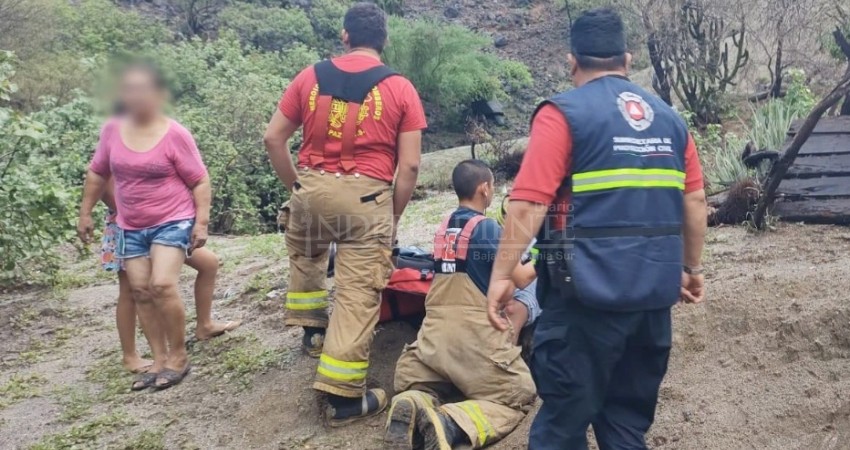 A salvo los 4 menores que se llevó el arroyo en San Blas