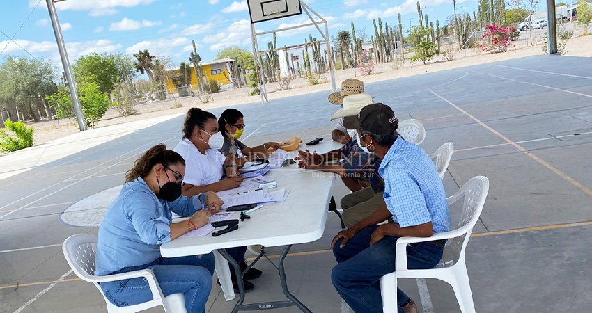 Avanza regularización de tierra en Las Pocitas y San Evaristo