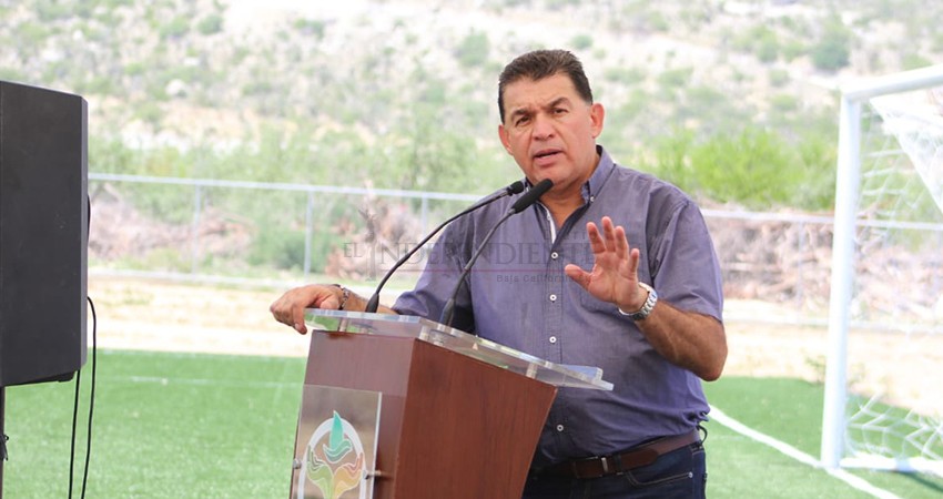Entrega Alcalde Muñoz Álvarez la primera etapa de la Unidad Deportiva de Los Barriles