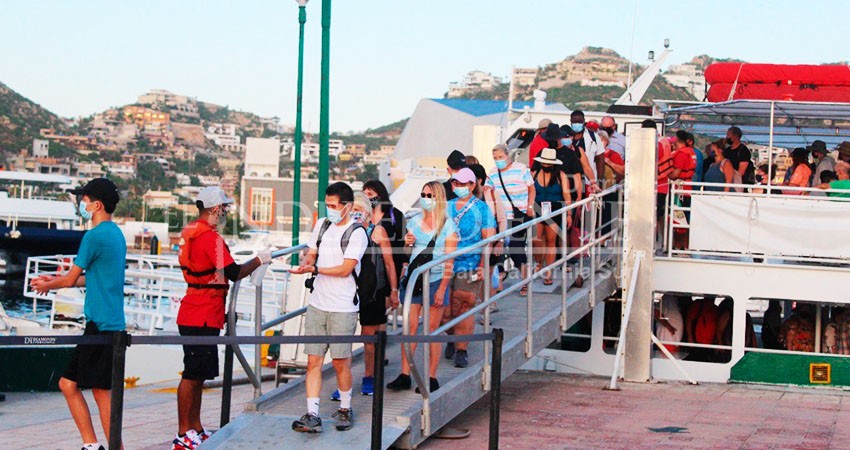 Con el Carnival Panorama se reactiva la industria de cruceros en Los Cabos 