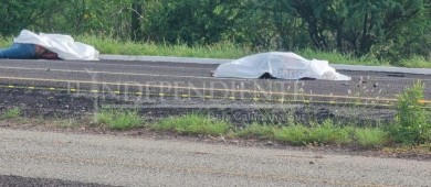 Fallecen dos mujeres tras volcar su vehículo en carretera al sur