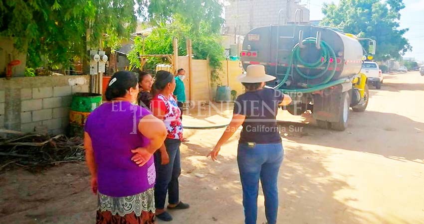 OOMSAPASLC ofrece agua en pipas para cumplir con la programación del tandeo en CSL