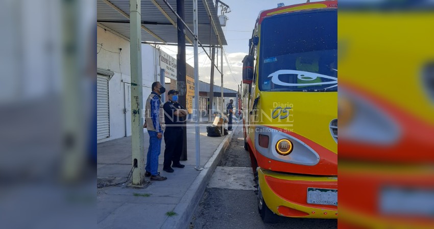 Instruye Alcaldesa de La Paz control de aforo en transporte público para prevenir Covid