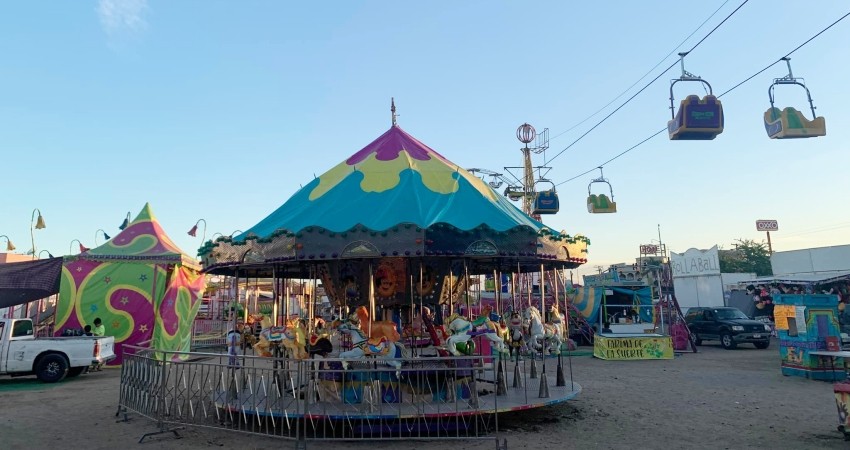 Cierran atracciones mecánicas por accidente de un menor, vecinos ya habían solicitado su retiro  