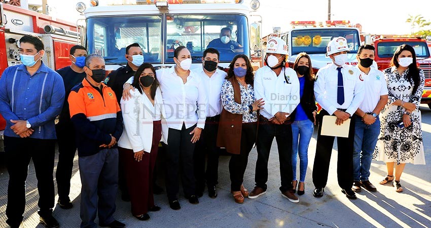 A 69 días de Gobierno, Oscar Leggs Castro cumple con el H. Cuerpo de Bomberos de SJC 