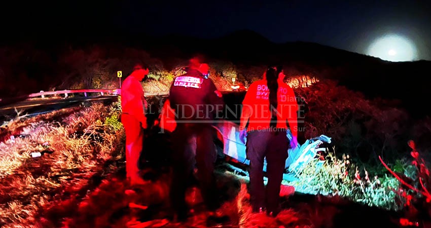 Fallece mujer en volcadura carretera El Triunfo a San Antonio