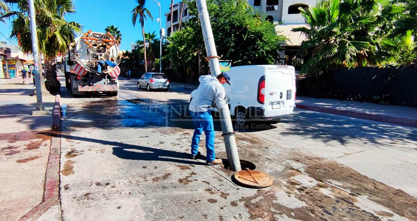 Oomsapas Los Cabos implementa el programa de Mantenimiento Preventivo a la Red de Alcantarillado Sanitario