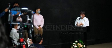 Presenta Leggs Castro Plan de Desarrollo Municipal de Los Cabos