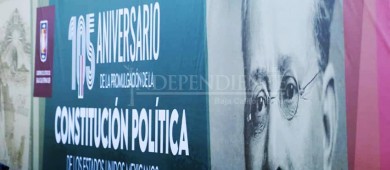 Conmemoran en BCS el 105 aniversario de la Constitución Política Mexicana