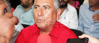 Revisión a fondo de padrón de transportes, demanda Pedro Enrique López