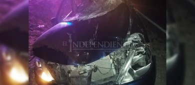 Ganado sueldo sigue causando accidentes en carretera federal