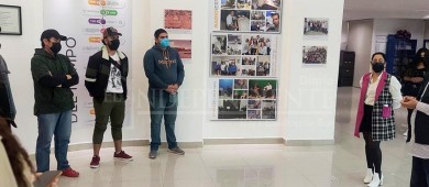 Estudiantes de la UABCS visitan exposición “26 años del IERT”