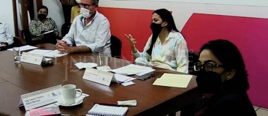 Propone alcaldesa de La Paz descuentos para usuarios morosos del SAPA