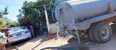 Hasta 17 pipas de agua donan hoteles para abastecer colonias de Los Cabos