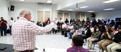 Cumpliéremos con quienes tienen el compromiso de velar por la tranquilidad de las y los sudcalifornianos: Castro Cosío