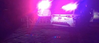 Se fracturó la pelvis al derrapar y caer de su motocicleta