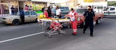 Con esguince cervical resultó adolescente atropellado
