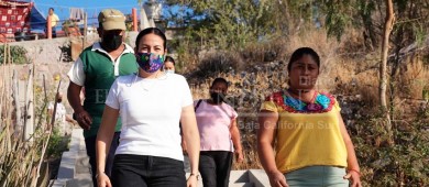 Atiende alcaldesa Quiroga Romero a vecinos de la colonia Loma Linda