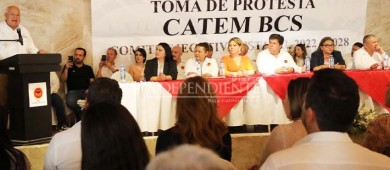 Ofrece gobernador Víctor Castro respaldo a CATEM en BCS