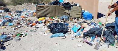 Recolecta ZOFEMAT basura en las playas más alejadas del municipio