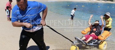 Propone legisladora que municipios de BCS cuenten con al menos una playa incluyente