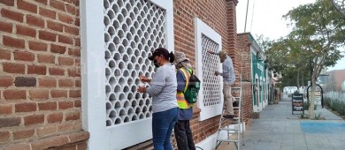 Continúan trabajando en la mejora de los espacios públicos en Todos Santos