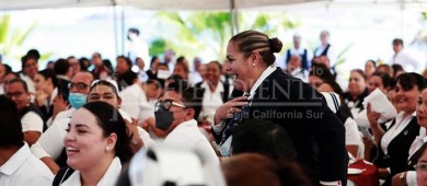 Celebra gobierno estatal al personal de enfermería