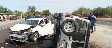 Un muerto y cinco lesionados   en choque en El Pescadero