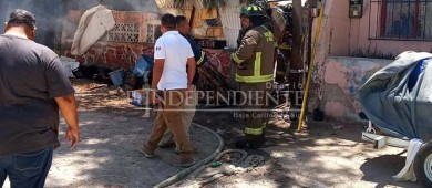Desalojan  a vecinos de vivienda presa de un incendio en La Paz
