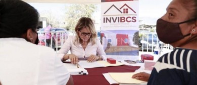 No descartan denuncias contra ex funcionarios por “casas” de madera: Villarreal González