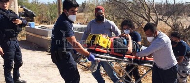 Lesionado un militar tras volcar en su carro en acceso a la colonia Calafia