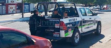 Detenidos por remolcar un puesto ambulante que resultó robado