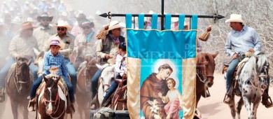 Reitera alcalde Leggs Castro su compromiso ante las comunidades rurales