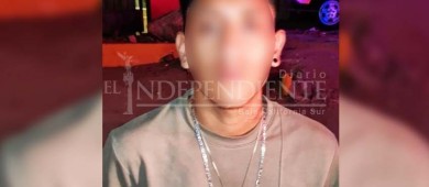 Detiene PEP a dos personas por lesiones y conducir vehículo robado